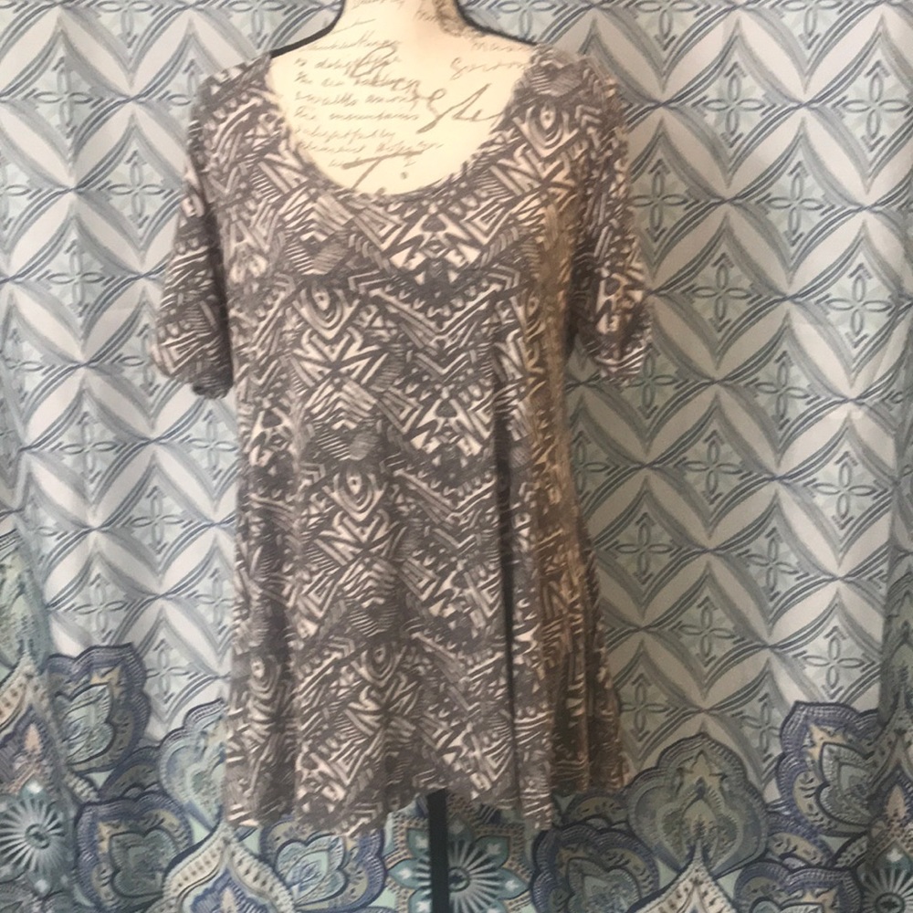 Lularoe Perfect Tee